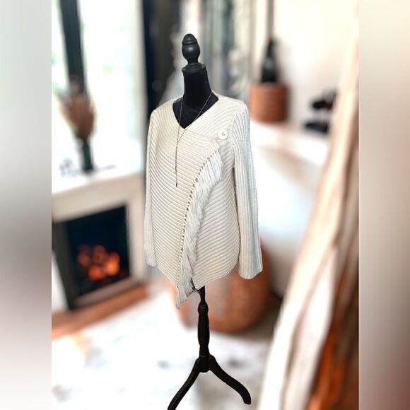 ANTHROPOLOGIE Lisa Z Knit Fringe Wrap-around Poncho Cardigan Sweater Wool Size M - Picture 6 of 16